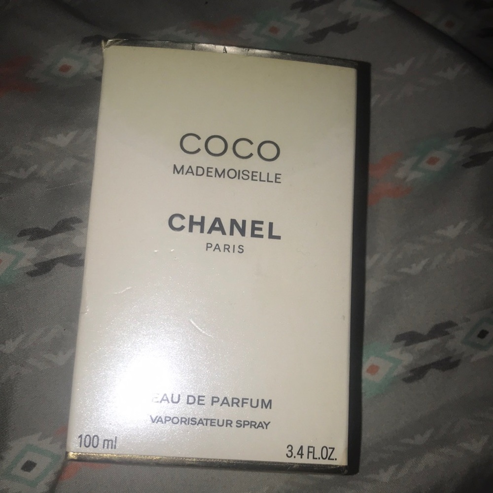 Coco Chanel perfume no.7
